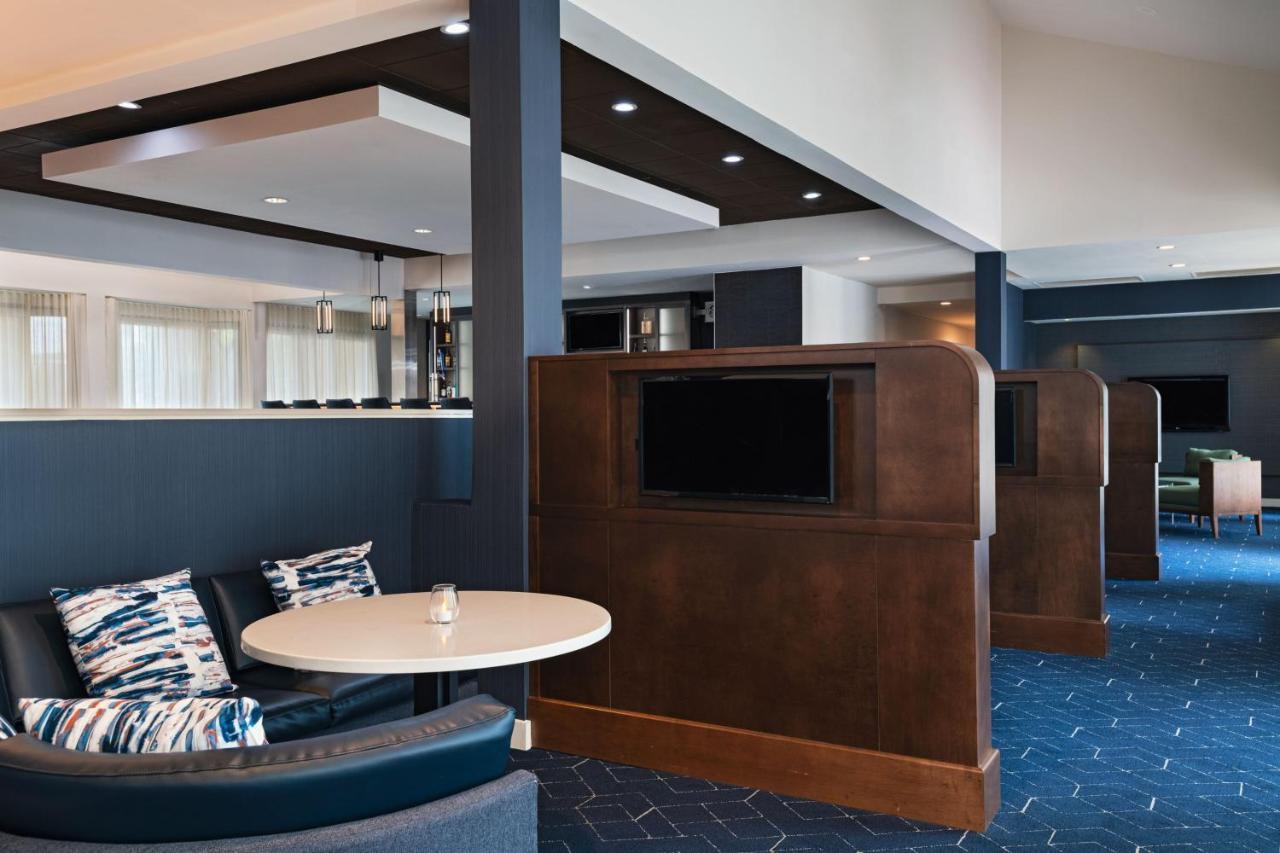 Courtyard By Marriott San Antonio Airport Hotel Kültér fotó