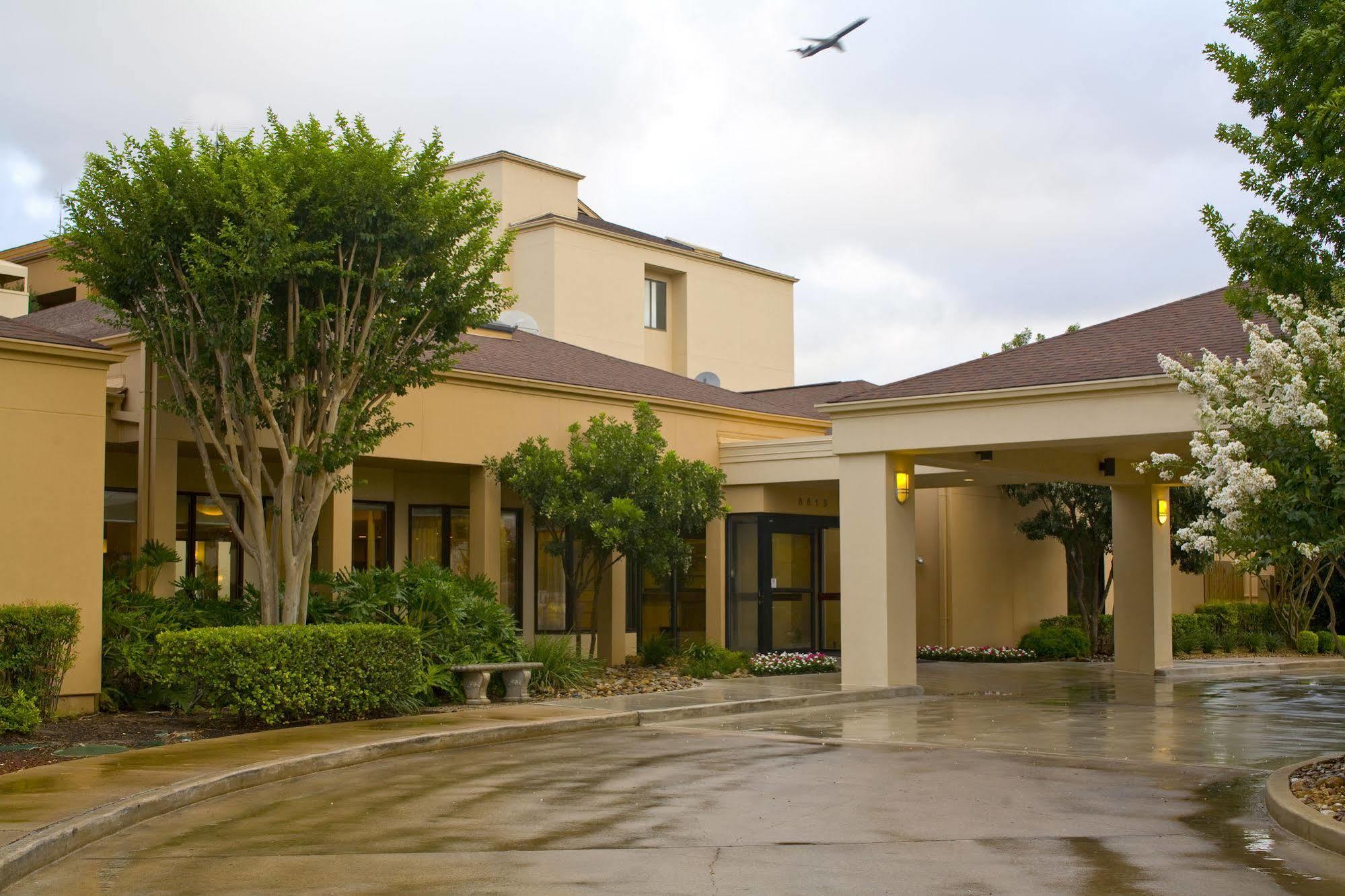Courtyard By Marriott San Antonio Airport Hotel Kültér fotó
